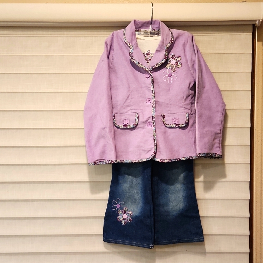Girls Size 6X 3 piece Outfit(Jacket, jeans, and shirt)